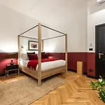 Dh Castello بيت ضيافة